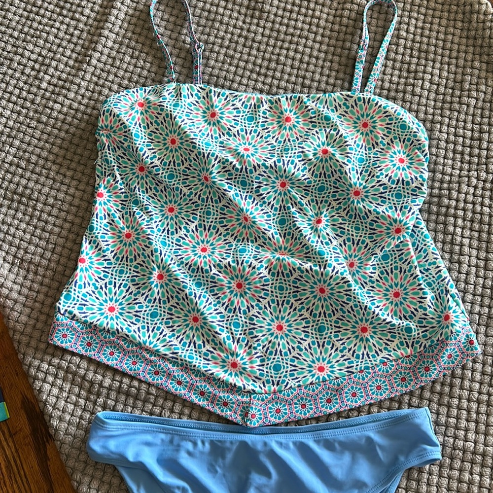 Women’s Ocean Avenue Swimwear Size XL Excellent Condition
